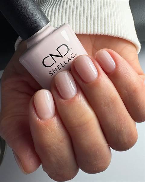 SMALTO SEMIPERMANENTE SHELLAC OF THE MOMENT